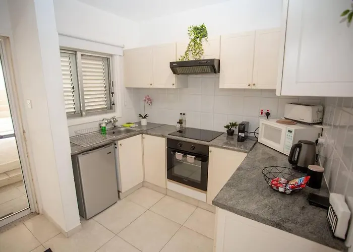 Apartmán Estea - Rhea's Cozy 1 Bedroom Paphos